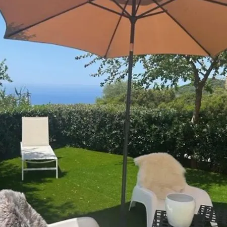 En Rez-de-jardin 3 Pieces Avec Climatisation Et Parking Pres D'ajaccio - Fr-1-61-615 * Villanova