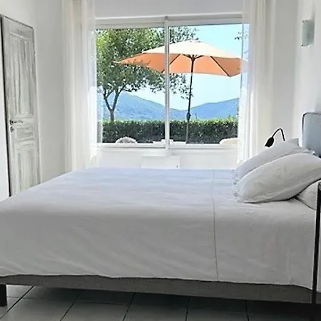 شقة En Rez-de-jardin 3 Pieces Avec Climatisation Et Parking Pres D'ajaccio - Fr-1-61-615 *